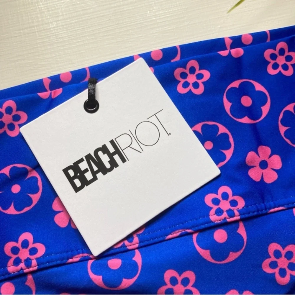 Beach Riot Wavy Floral Kelsey Bandeau Swim Bikini Top | Highway High Rise Bottom - Picture 13 of 15